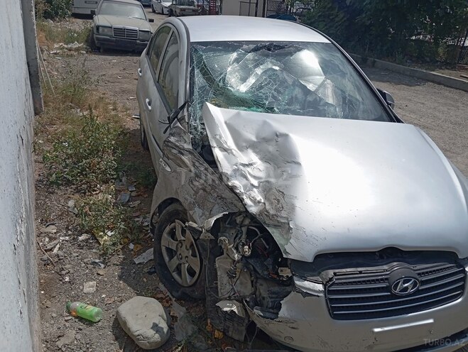 Hyundai Accent 2006, 200,000 km - 1.6 l - Gəncə