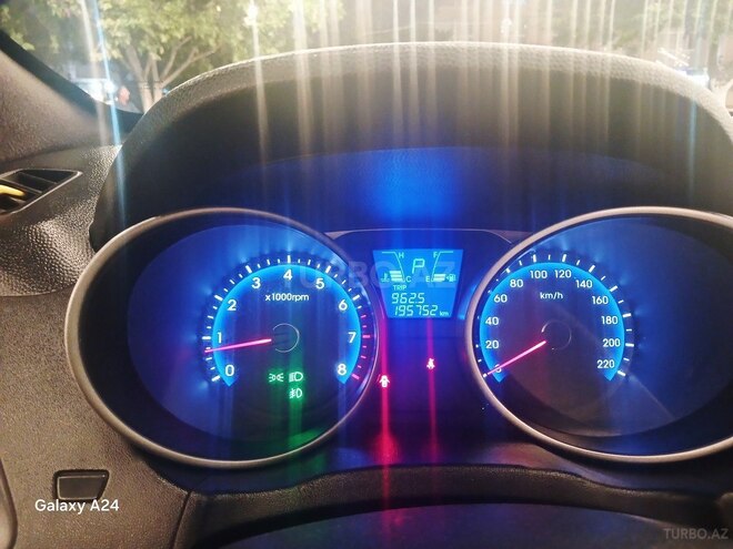 Hyundai ix35 2013, 195,000 km - 2.0 л - Bakı