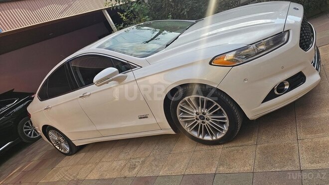Ford Fusion (North America) 2013, 323,987 km - 2.0 l - Bakı