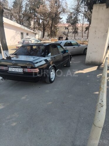 Mercedes 190 1987, 556,000 km - 2.0 л - Qazax