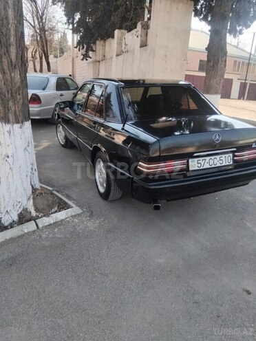 Mercedes 190 1987, 556,000 km - 2.0 л - Qazax