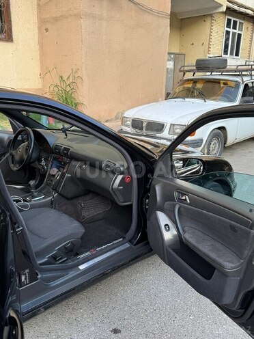 Mercedes C 200 2001, 317,000 km - 2.0 l - Bakı