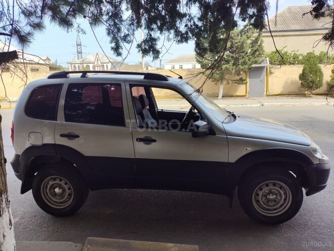 Chevrolet Niva 2011, 155,703 km - 1.7 l - Sumqayıt