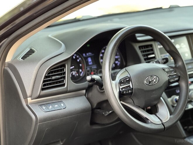 Hyundai Elantra 2019, 97,000 km - 2.0 л - Bakı