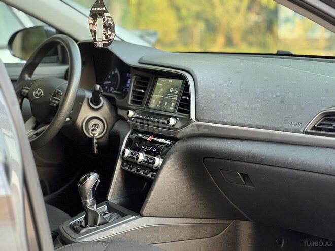 Hyundai Elantra 2019, 97,000 km - 2.0 л - Bakı