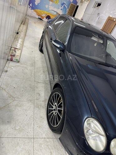 Mercedes E 220 2002, 475,000 km - 2.2 l - Bakı