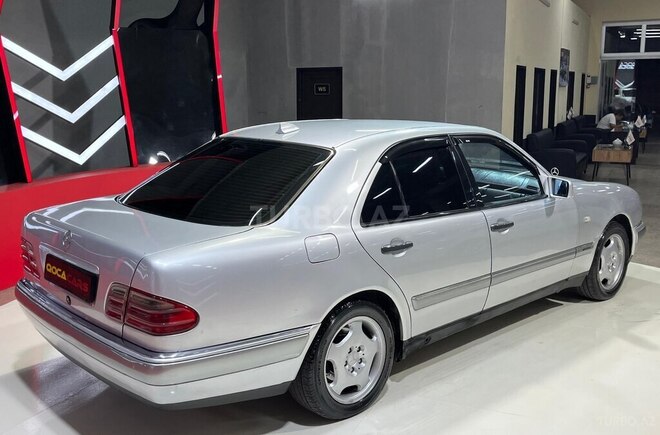 Mercedes E 230 1997, 350,000 km - 2.3 l - Sumqayıt
