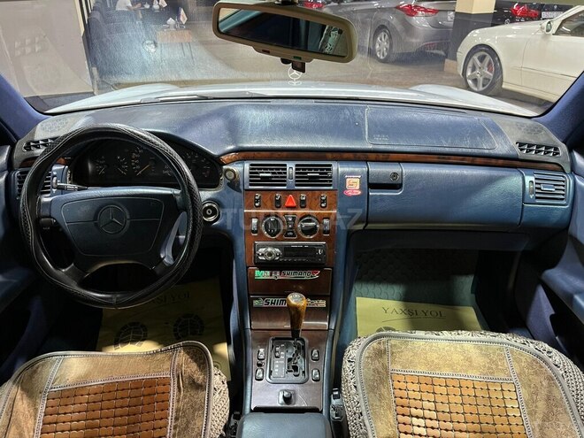 Mercedes E 230 1997, 350,000 km - 2.3 l - Sumqayıt