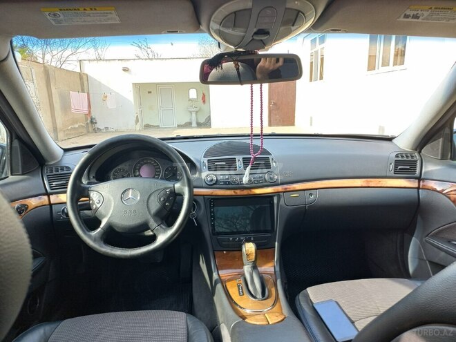 Mercedes E 270 2002, 270,000 km - 2.7 л - Bakı