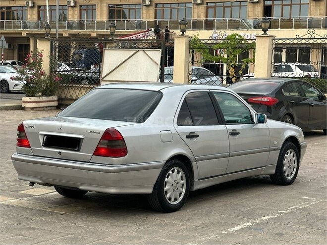 Mercedes C 200 1999, 254,785 km - 2.0 l - Bakı