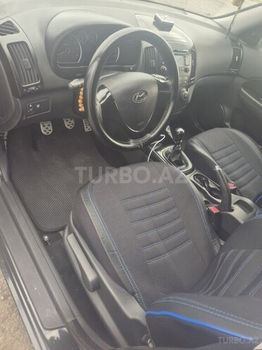 Hyundai i30 2009, 263,000 km - 1.4 л - Bakı