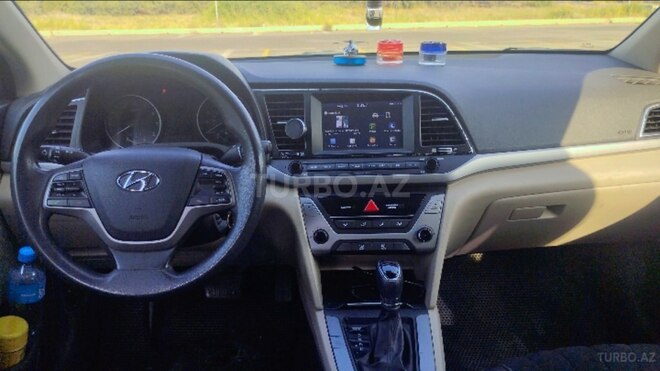Hyundai Elantra 2017, 133,545 km - 2.0 l - Bakı