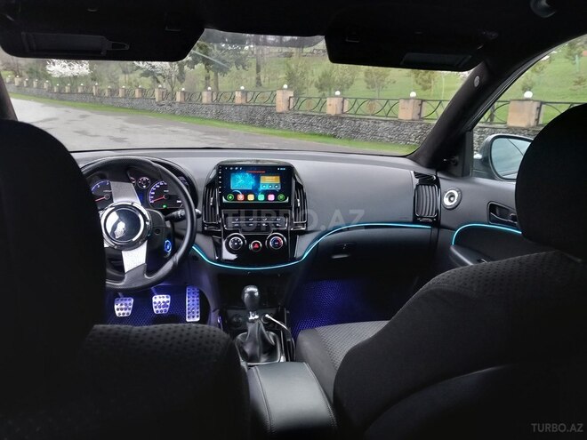 Hyundai i30 2010, 378,000 km - 1.6 l - İsmayıllı