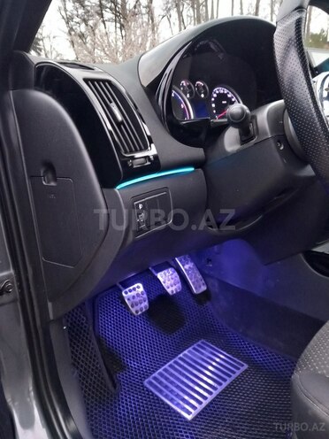 Hyundai i30 2010, 378,000 km - 1.6 l - İsmayıllı