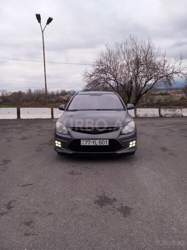Hyundai i30 2010, 378,000 km - 1.6 l - İsmayıllı
