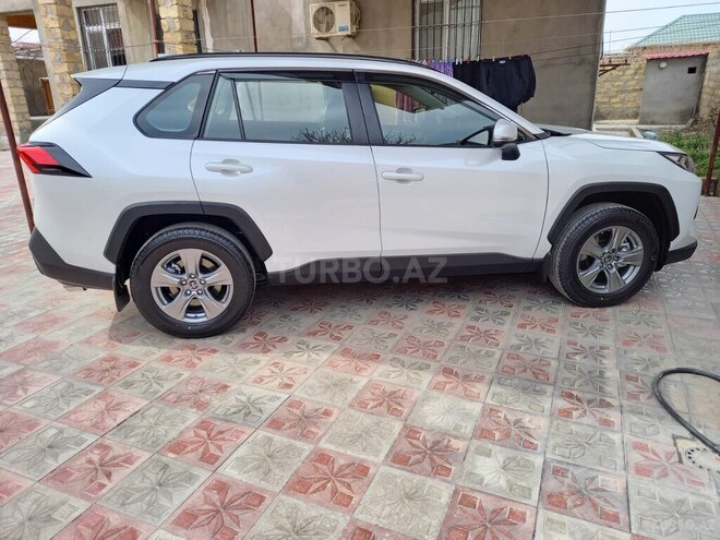 Toyota RAV4 2023, 6,000 km - 2.5 л - Bakı