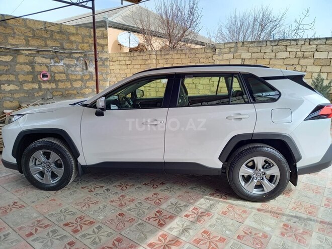Toyota RAV4 2023, 6,000 km - 2.5 л - Bakı