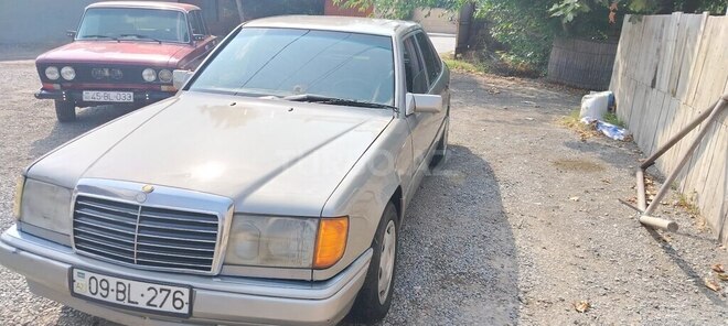 Mercedes E 250 1993, 250,000 km - 2.5 l - Füzuli