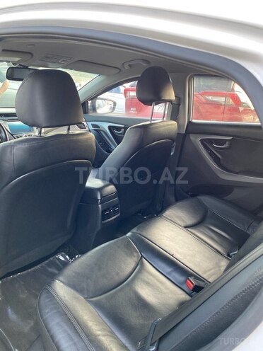 Hyundai Avante 2014, 260,000 km - 1.6 л - Bakı