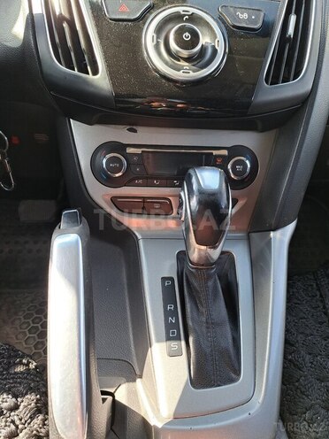 Ford Focus 2013, 246,040 km - 1.6 l - Bakı