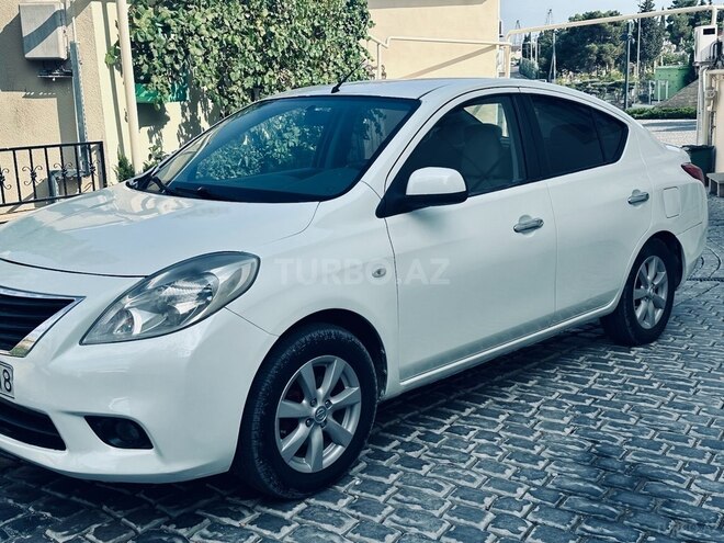 Nissan Sunny 2013, 243,000 km - 1.5 л - Bakı
