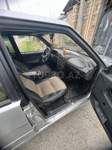 LADA (VAZ) 2115 2004, 235,300 km - 1.5 l - Ucar