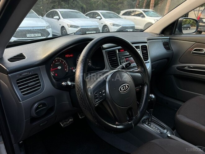 Kia Rio 2010, 216,000 km - 1.4 l - Bakı