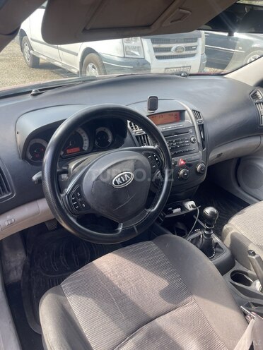 Kia Ceed 2007, 330,000 km - 1.6 л - Bakı