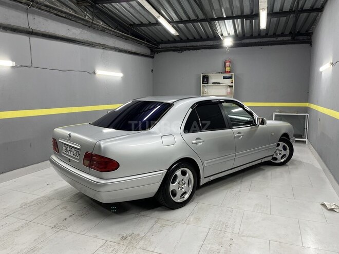 Mercedes E 220 1997, 580,000 km - 2.2 l - Bakı