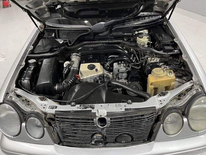 Mercedes E 220 1997, 580,000 km - 2.2 l - Bakı