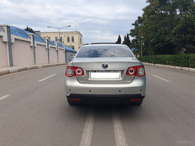 Volkswagen Jetta 2010, 175,000 km - 1.6 l - Bakı
