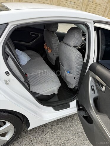 Hyundai Avante 2013, 215,000 km - 1.6 l - Bakı