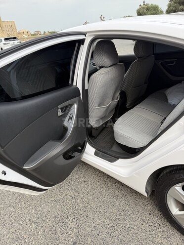 Hyundai Avante 2013, 215,000 km - 1.6 l - Bakı