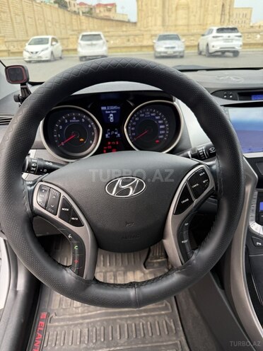 Hyundai Avante 2013, 215,000 km - 1.6 l - Bakı