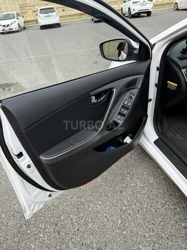 Hyundai Avante 2013, 215,000 km - 1.6 l - Bakı