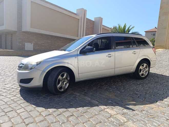 Opel Astra 2010, 484,416 km - 1.7 л - Füzuli