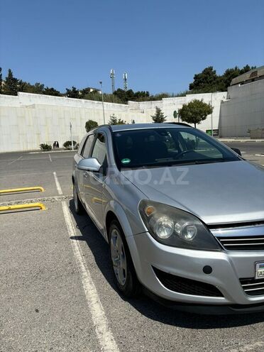 Opel Astra 2010, 484,416 km - 1.7 л - Füzuli