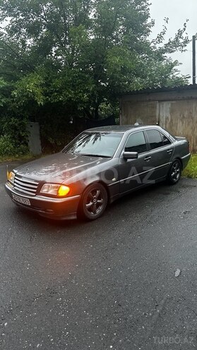Mercedes C 240 1998, 440,000 km - 2.4 l - Qazax