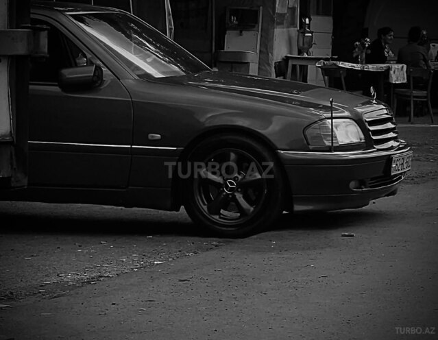 Mercedes C 240 1998, 440,000 km - 2.4 l - Qazax