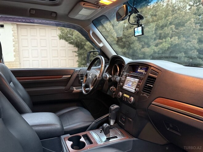 Mitsubishi Pajero 2007, 270,000 km - 3.0 l - Bakı