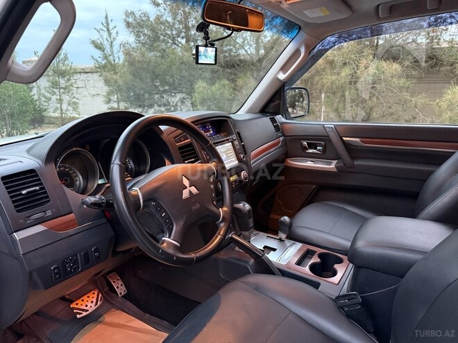 Mitsubishi Pajero 2007, 270,000 km - 3.0 l - Bakı
