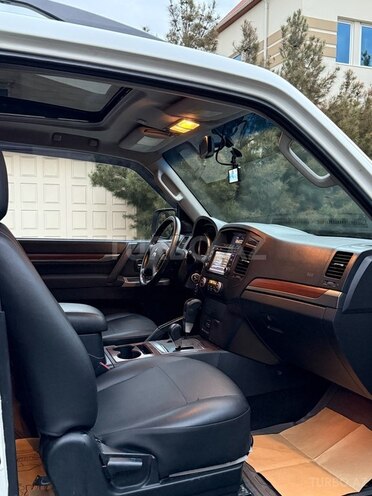 Mitsubishi Pajero 2007, 270,000 km - 3.0 l - Bakı