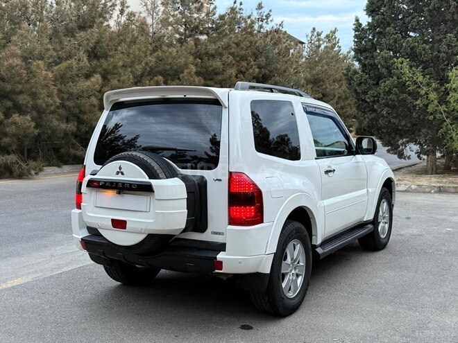 Mitsubishi Pajero 2007, 270,000 km - 3.0 l - Bakı