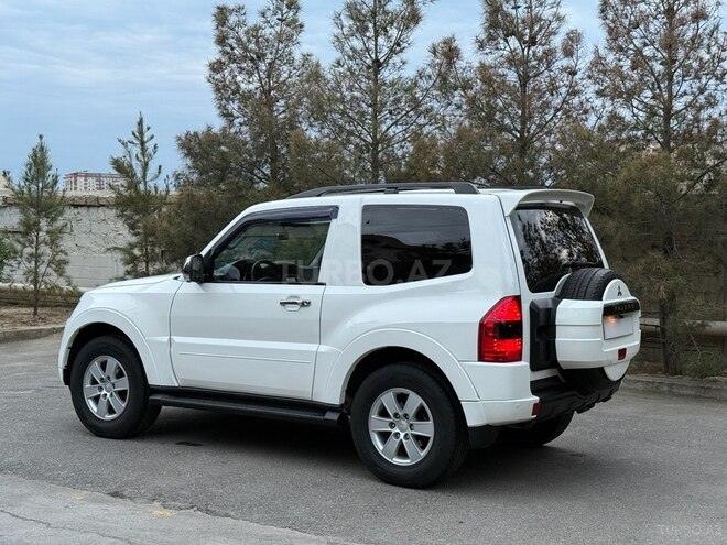 Mitsubishi Pajero 2007, 270,000 km - 3.0 l - Bakı