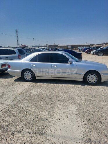 Mercedes E 240 1999, 343,390 km - 2.4 l - Sumqayıt