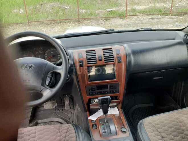 Hyundai Terracan 2003, 297,546 km - 2.9 l - Yevlax