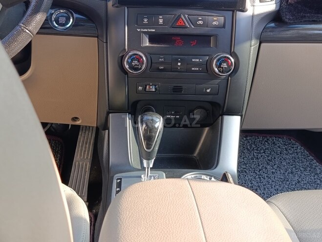 Kia Sorento 2011, 216,000 km - 2.0 l - Bakı