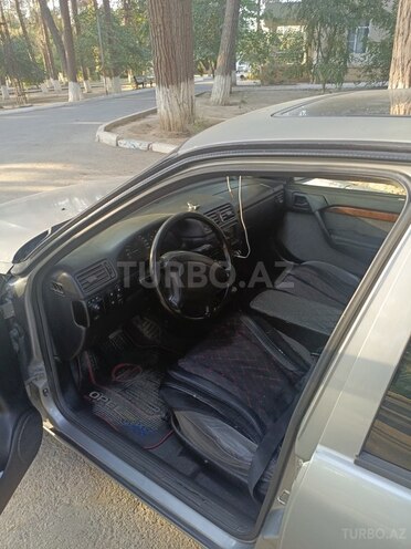 Opel Vectra 1994, 497,000 km - 2.0 l - Şirvan