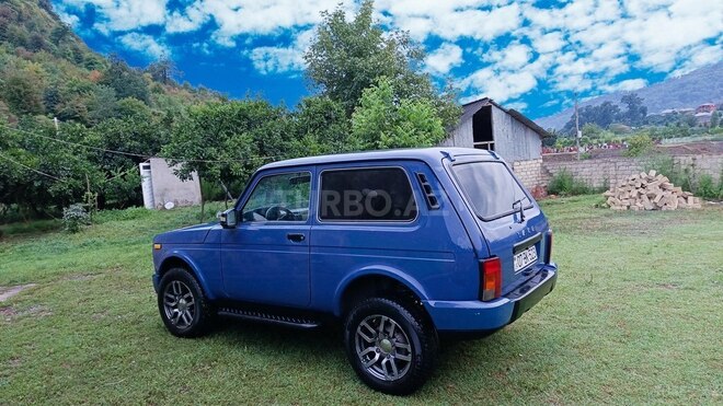 LADA (VAZ) Niva 2015, 130,000 km - 1.7 l - Astara