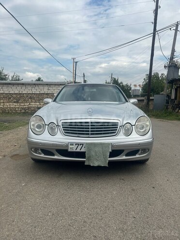 Mercedes E 240 2002, 240,000 km - 2.6 l - Qazax
